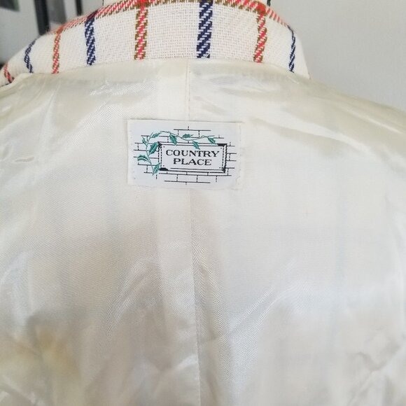 Country Place Vintage Plaid Lined Cape - Picture 10 of 13